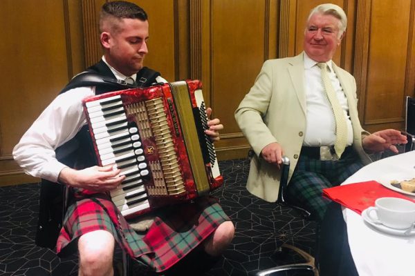 48363094_10156010155977742_6568371602637979648_n